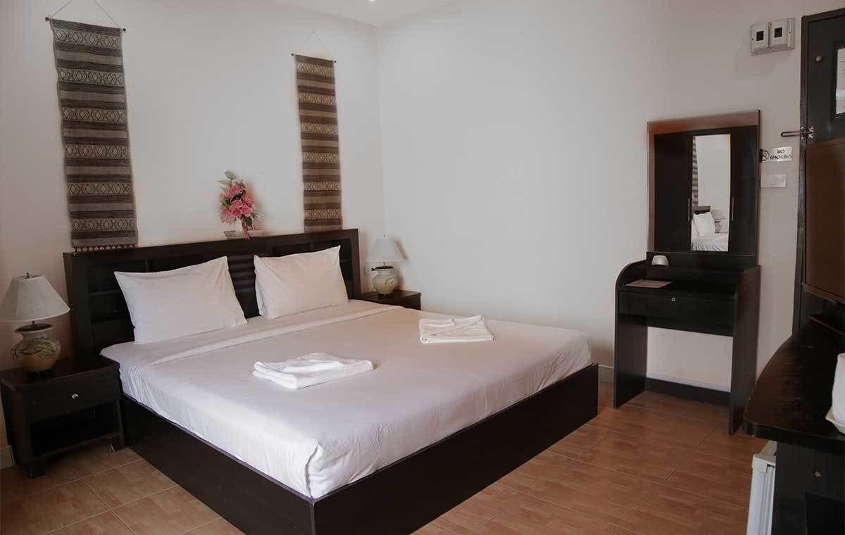 Green Mango Guesthouse Patong Exterior photo
